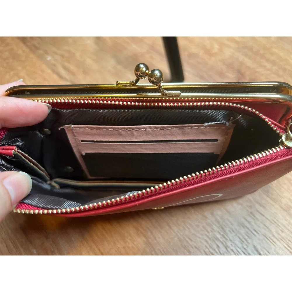 Forever Young Mouse Wristlet Wallet Women Red Kiss Lock Graphic NEW with Flaw